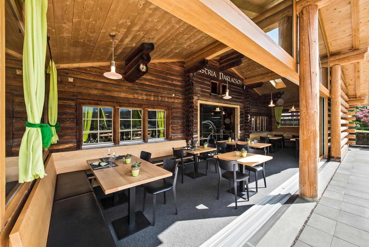 Hotel Ustria Parlatsch Trin 외부 사진