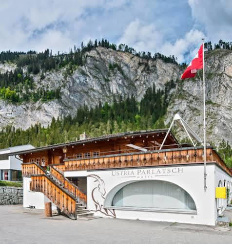 Hotel Ustria Parlatsch Trin 외부 사진